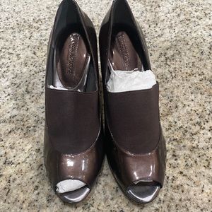 Chocolate Brown Patent leather heels